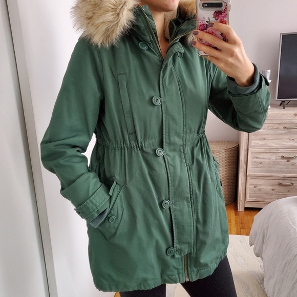 GAP Jackets & Blazers - GAP Hooded Parka
